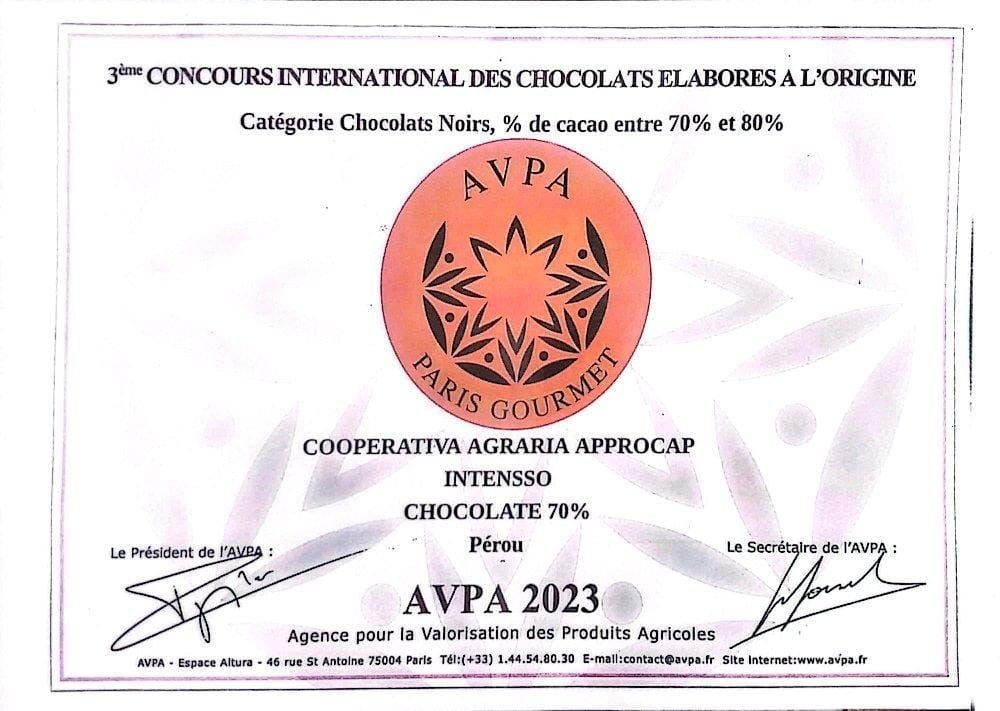Certificado del 3er puesto en el Concurso Internacional de Chocolates Elaborados al Origen AVPA, París 2023, para Chocolate INTENSSO de Cooperativa Agraria APPROCAP